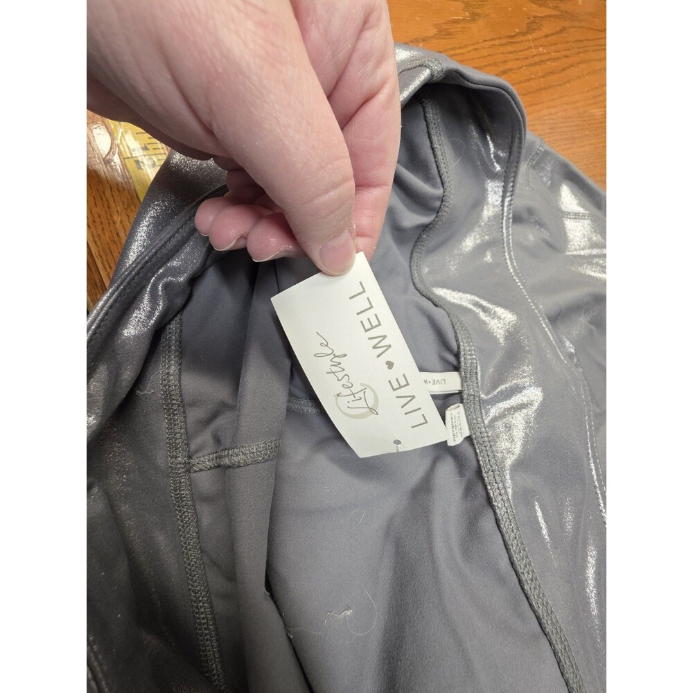 NWT Cato Live Well Lifestyle Silver Metallic Leggings Plus Size 22/24 - Picture 6 of 11